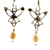 Angel earrings Pearl Olivine Zirconia